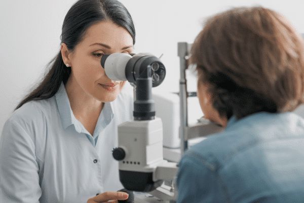 Cennik kliniki okulistycznej Kraków ceny laserowej korekcji wzroku